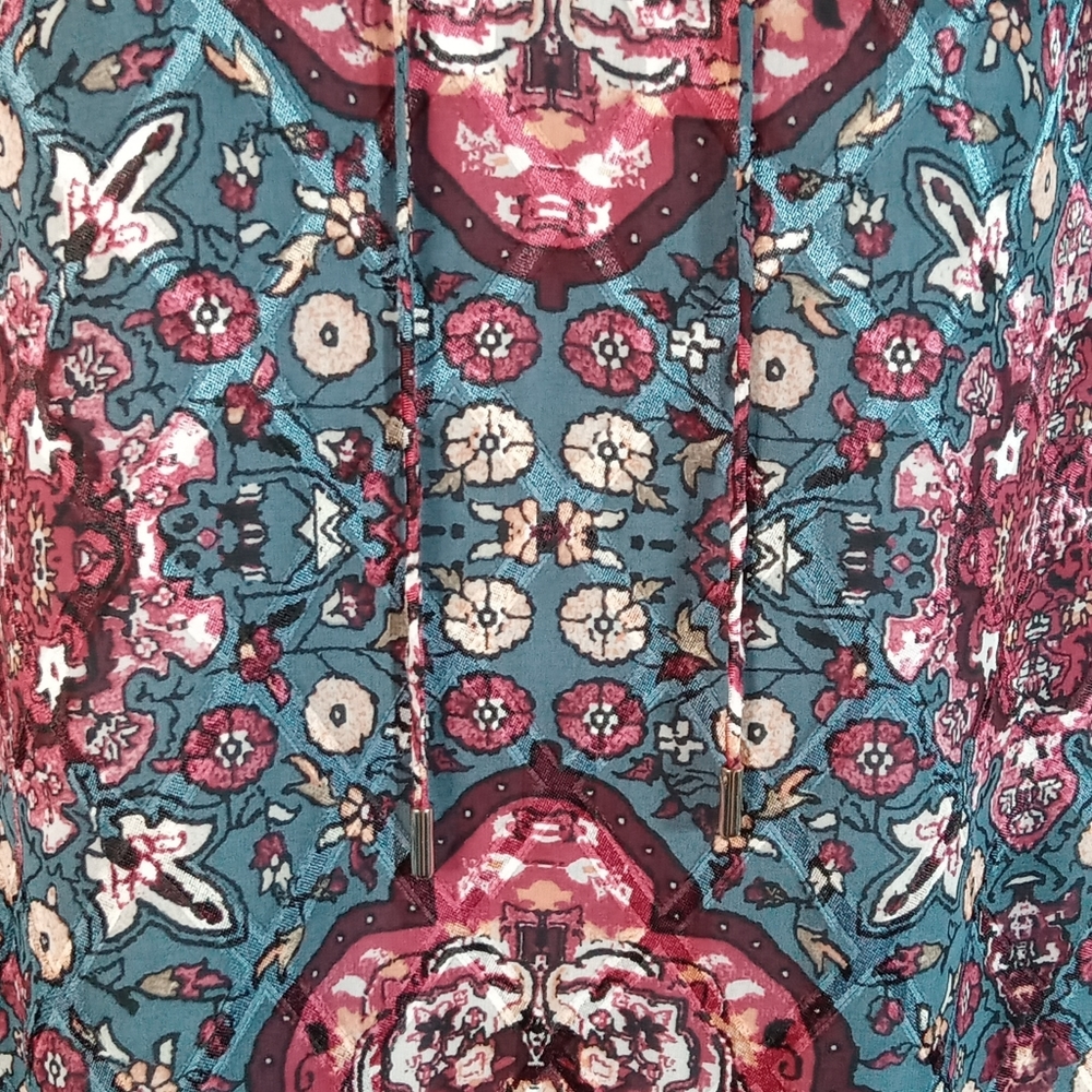 WHBM Medallions Dress🌸🌿